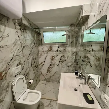Spacious Luxury Apartmán